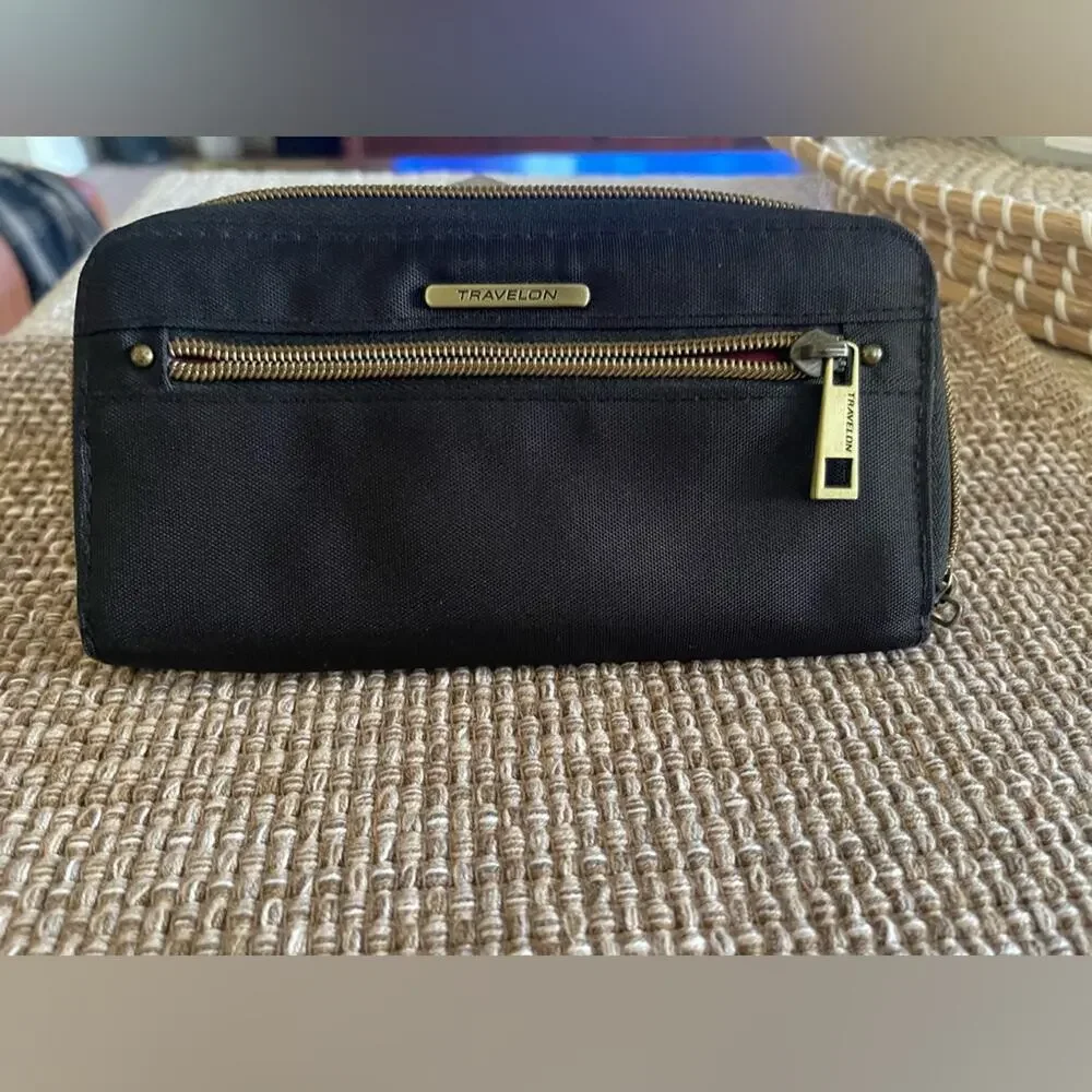 Travelon Black wallet with Gold